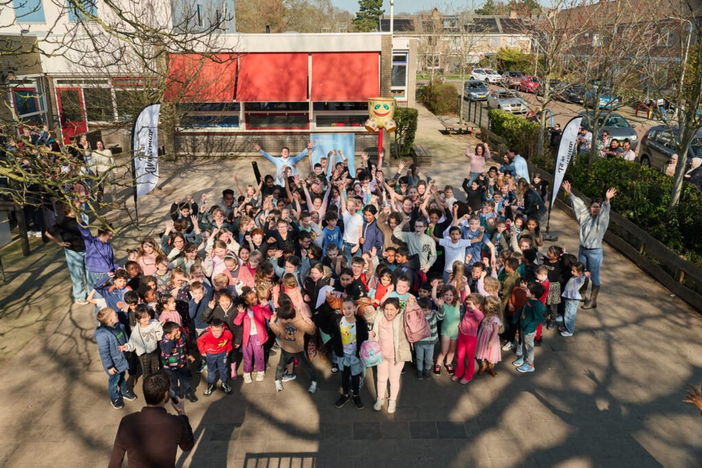 Leerlingen basisschool Eerste Lentedag 1,5 miljoen stappen Wassenaar
